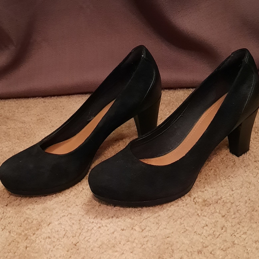 Clarks heels sz 7.5